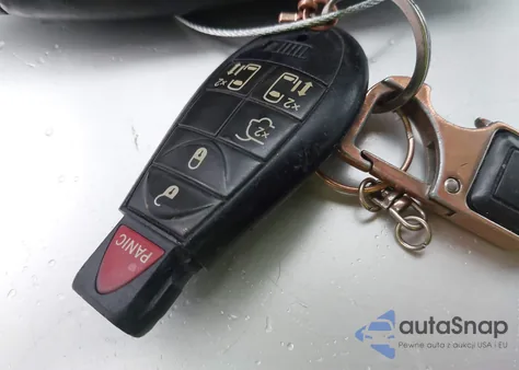 2014 Chrysler Town & Country Touring z USA, uszkodzony, nr VIN 2C4RC1BG2ER211714